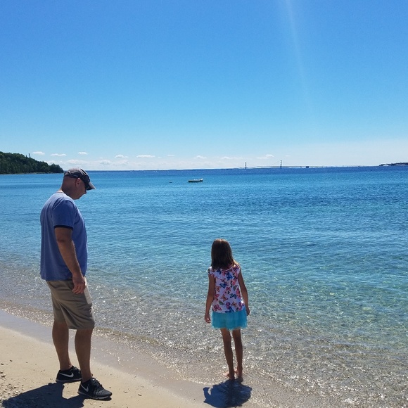 Meet your Posher, Krystal. - Picture 2 of 2